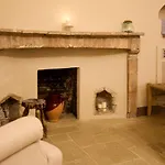 Borgo San Gaetano לינה וארוחת בוקר