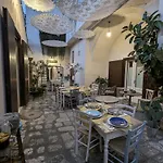 Borgo San Gaetano לינה וארוחת בוקר ברנאלדה