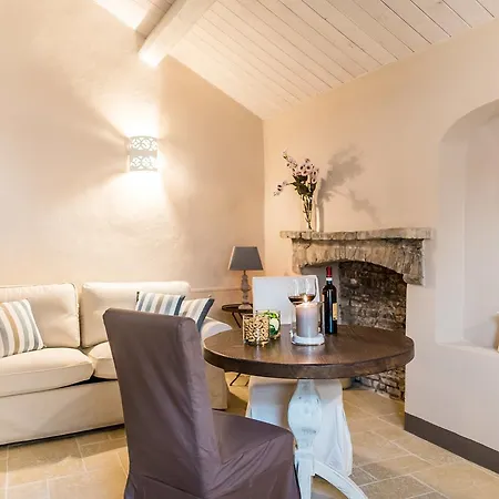 ベッド・アンド・ブレックファスト Borgo San Gaetano 4*