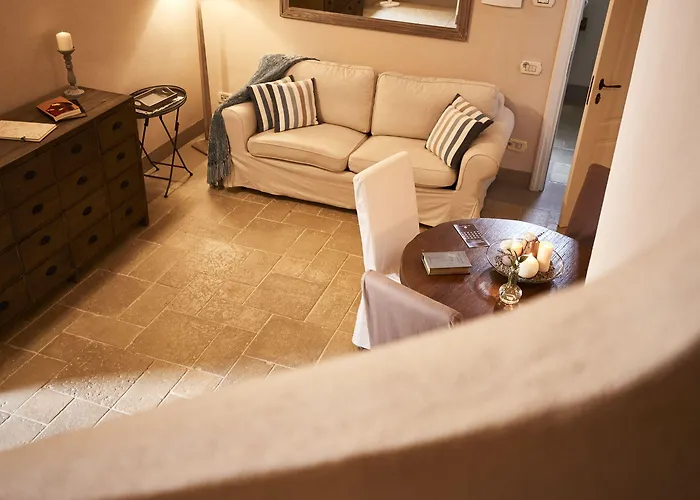 Borgo San Gaetano Bed & Breakfast 4*