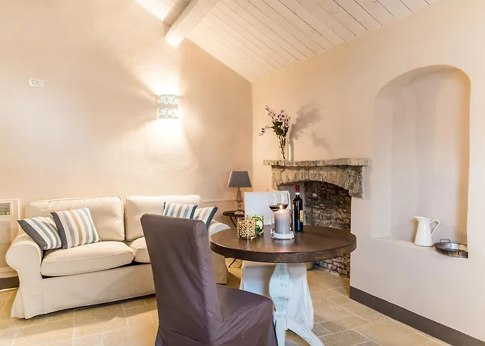 Bed & Breakfast Borgo San Gaetano 4*