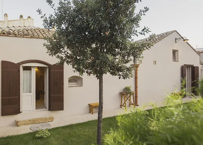 Borgo San Gaetano Bed & Breakfast 4*