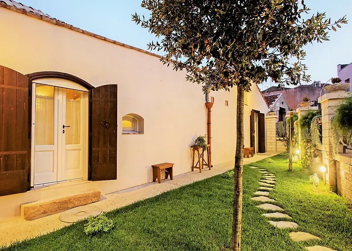 Borgo San Gaetano Bed & Breakfast 4*